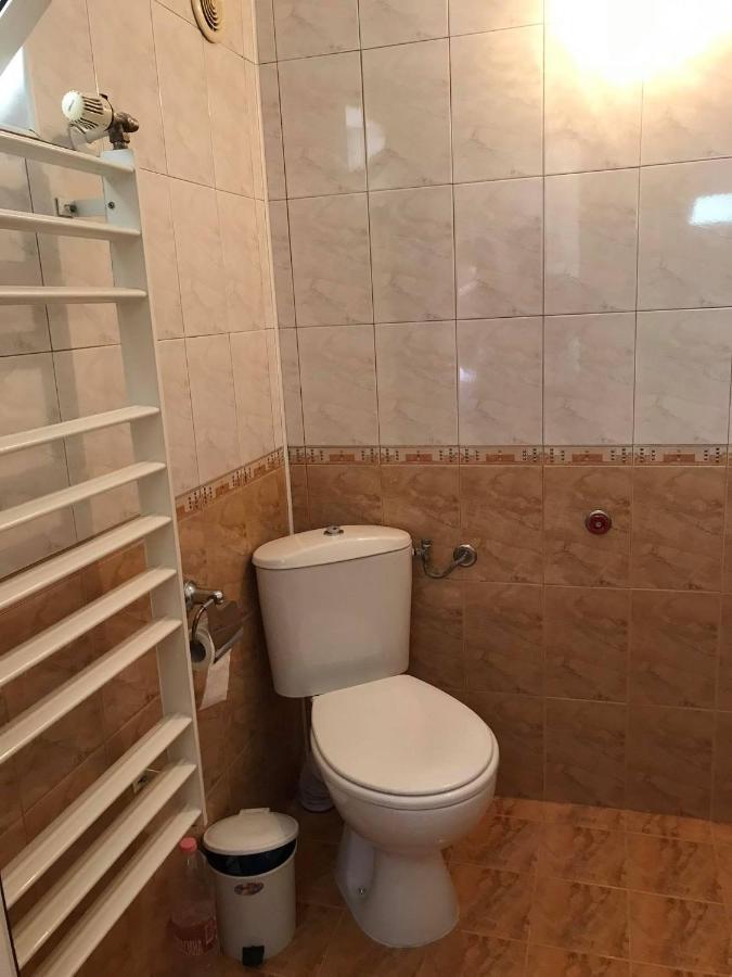 Къща За Гости Загорски Hotel Kalofer Ngoại thất bức ảnh